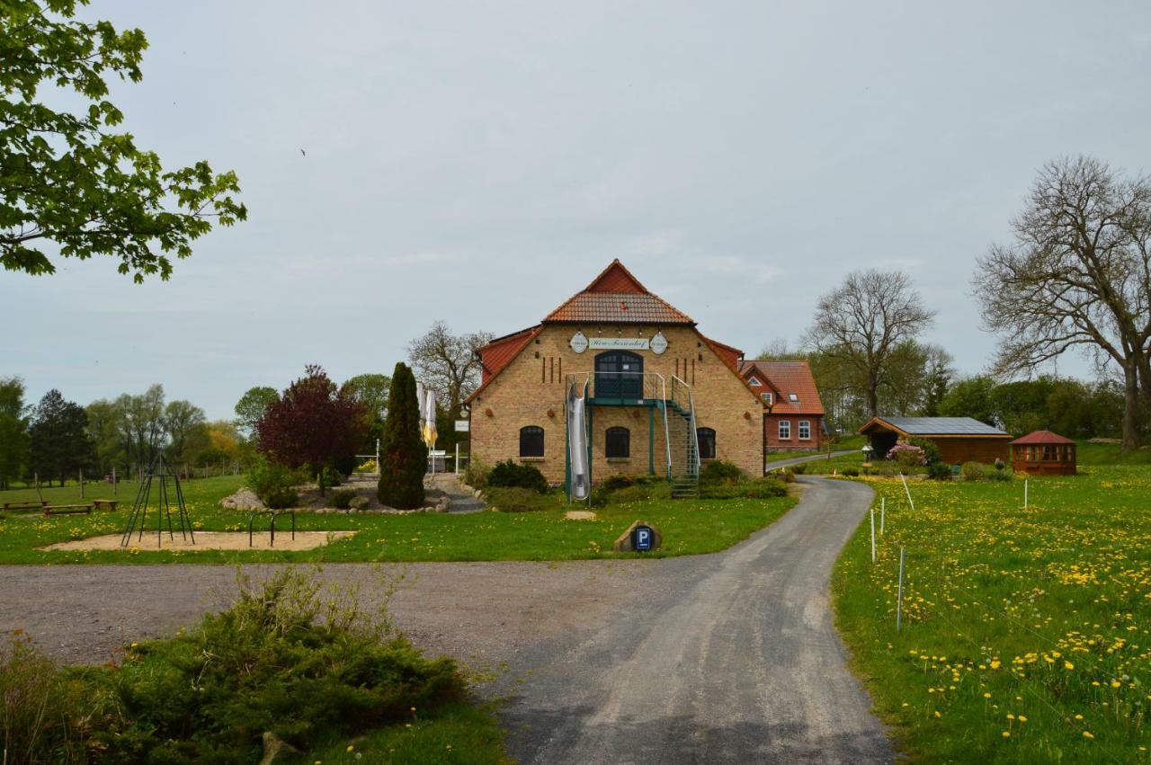 Heu-Ferienhof Altkamp Putbus Eksteriør billede